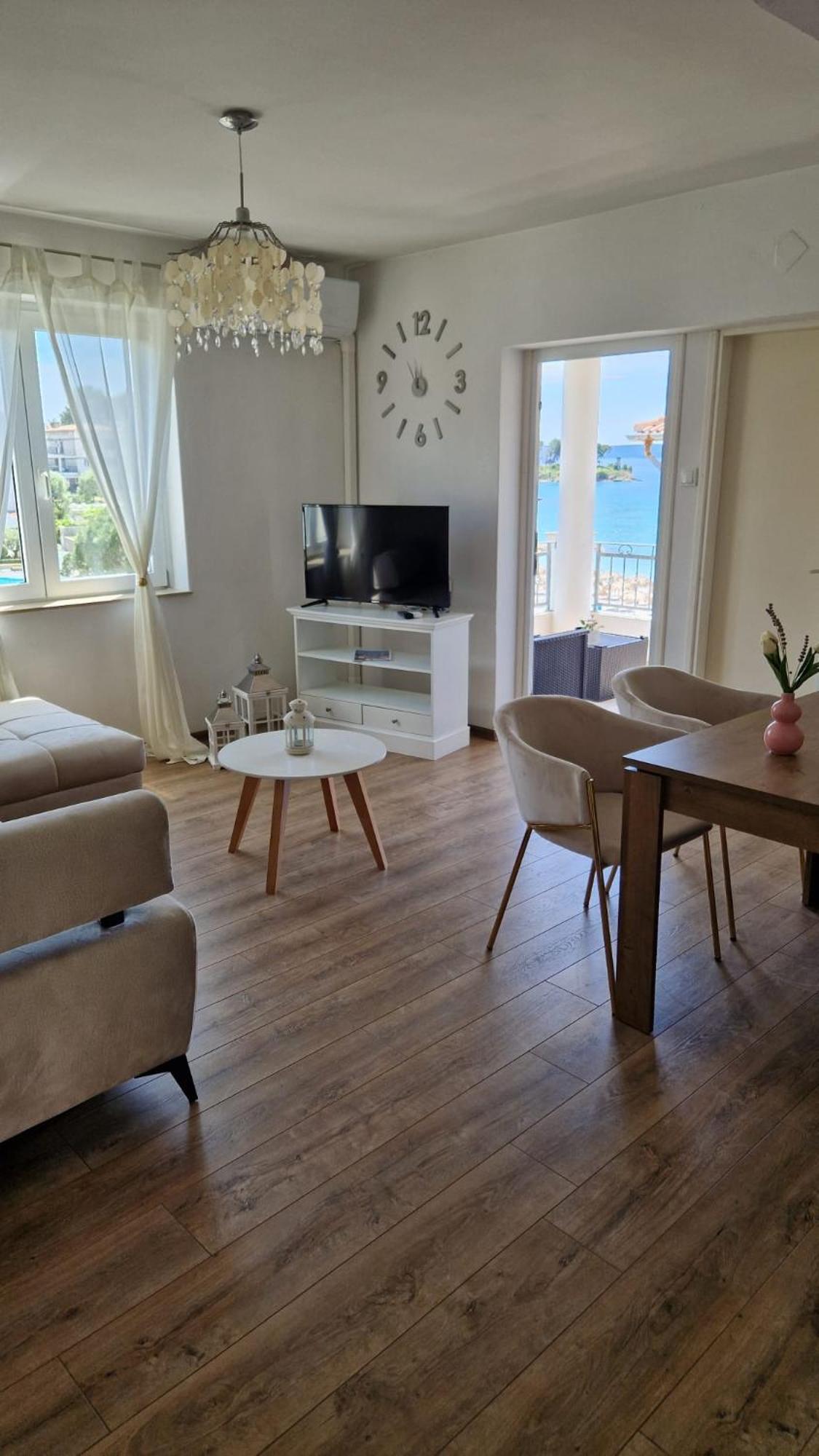 Apartment Lucka Rab Town Bagian luar foto