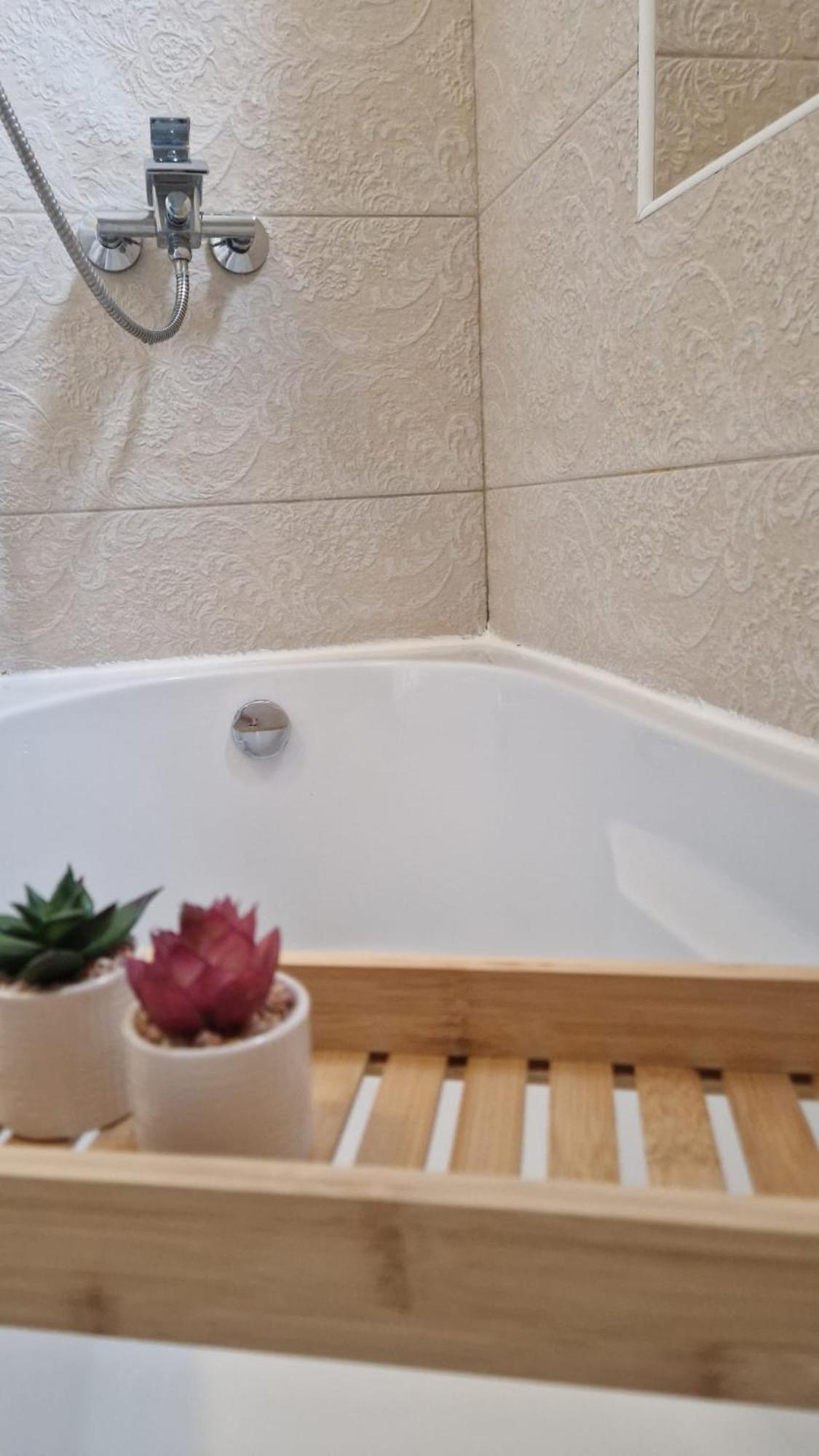 Apartment Lucka Rab Town Bagian luar foto