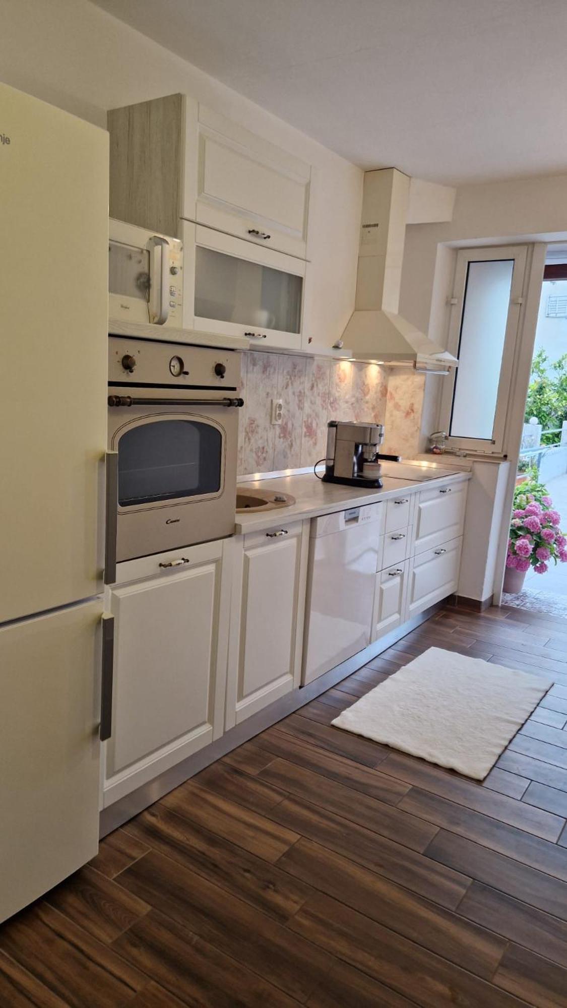 Apartment Lucka Rab Town Bagian luar foto